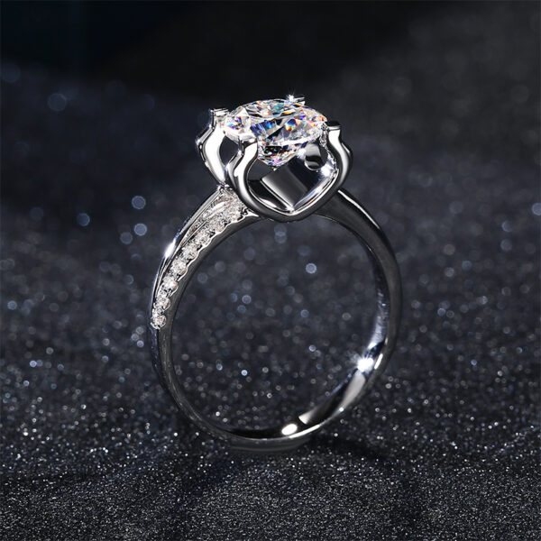 14k White Gold Moissanite Ring Bull Head Micro Inlaid Ring Diamond Ring Female Fashion Wedding Ring - Image 2