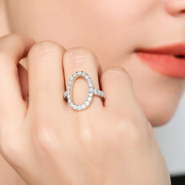 Oval Shape Round Brilliant Lab Grown Diamond rings - Image 4