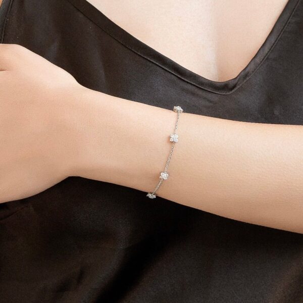 Lab Grown Diamond Star Anklet in White Gold - Image 3