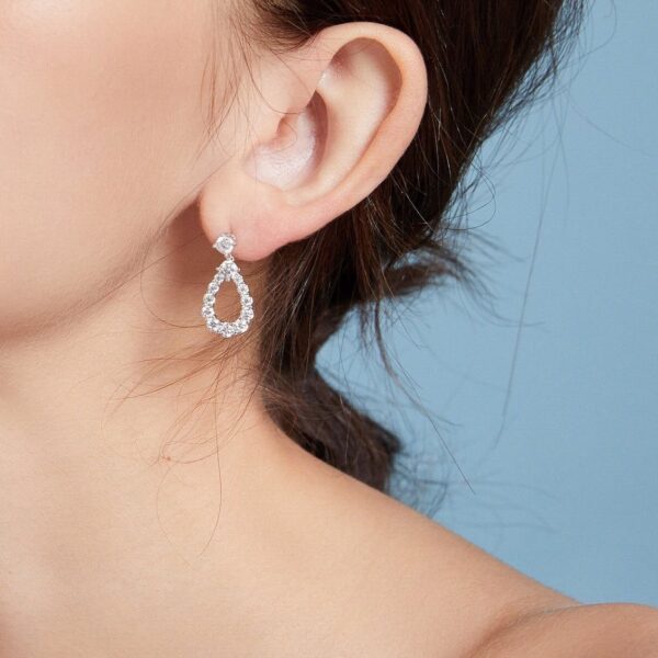 Round Cut Chandelier Drop Earrings - Image 4