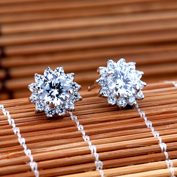 Florale Z5 Jewelry Hong Kong Lab Grown Diamond Earrings - Image 2